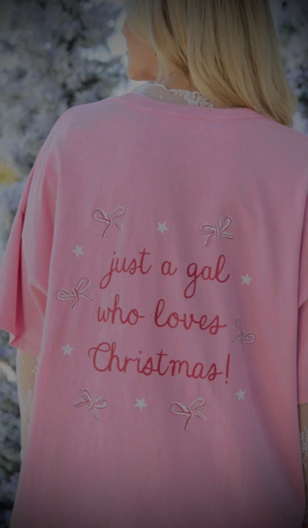 Just a Gal who loves Christmas Tee 🎀