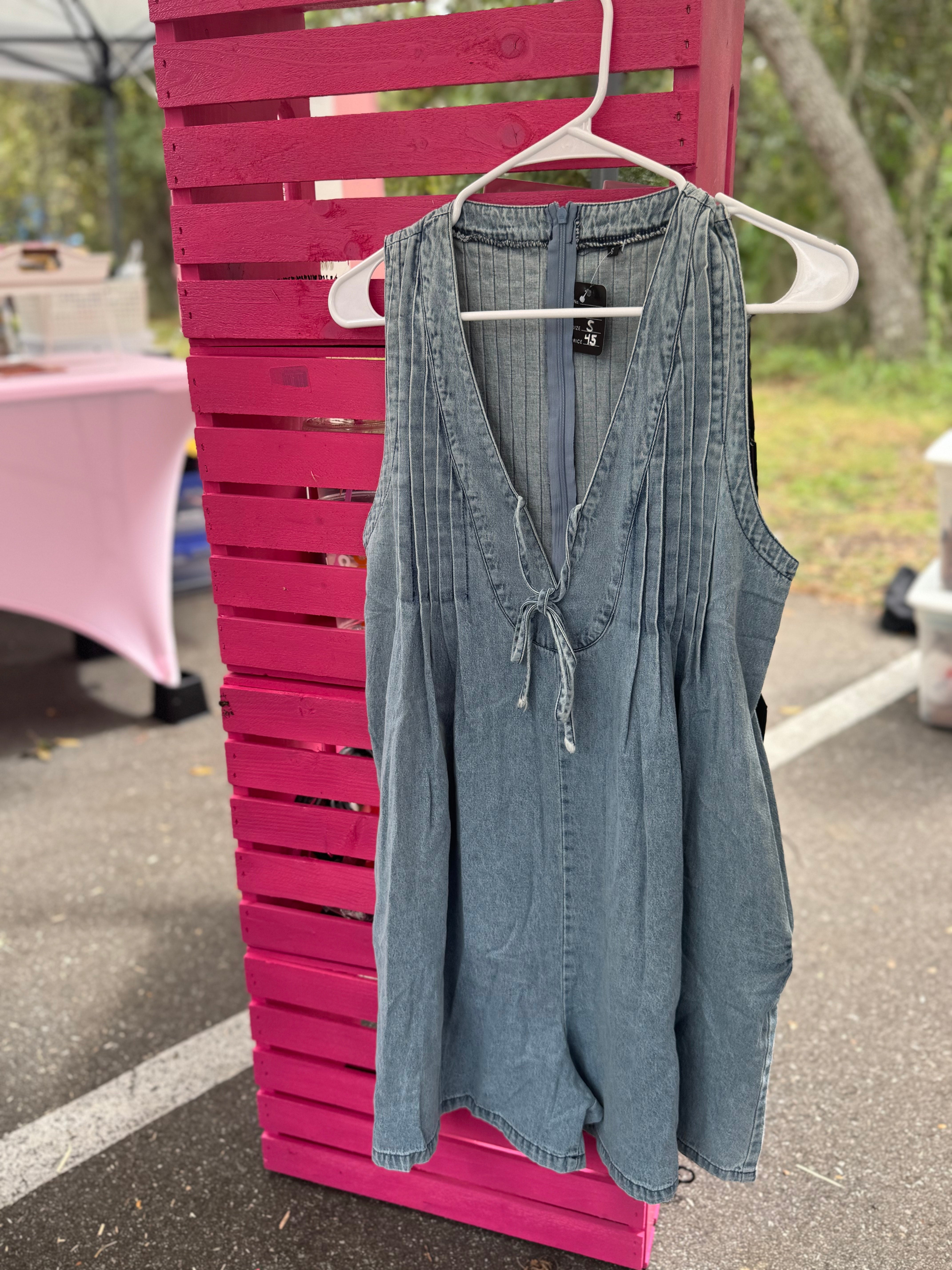 Sleeveless Tie-V Knot Denim Front Romper